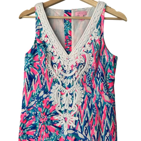 Lilly Pulitzer Gabby Shift Dress in Tiki Pink with Embellished Neckline Size 0 - Picture 8 of 11